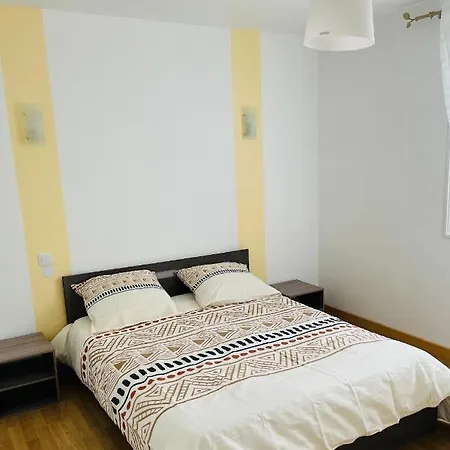 -le Cinq- Hébergement de vacances Le Breuil-sous-Argenton